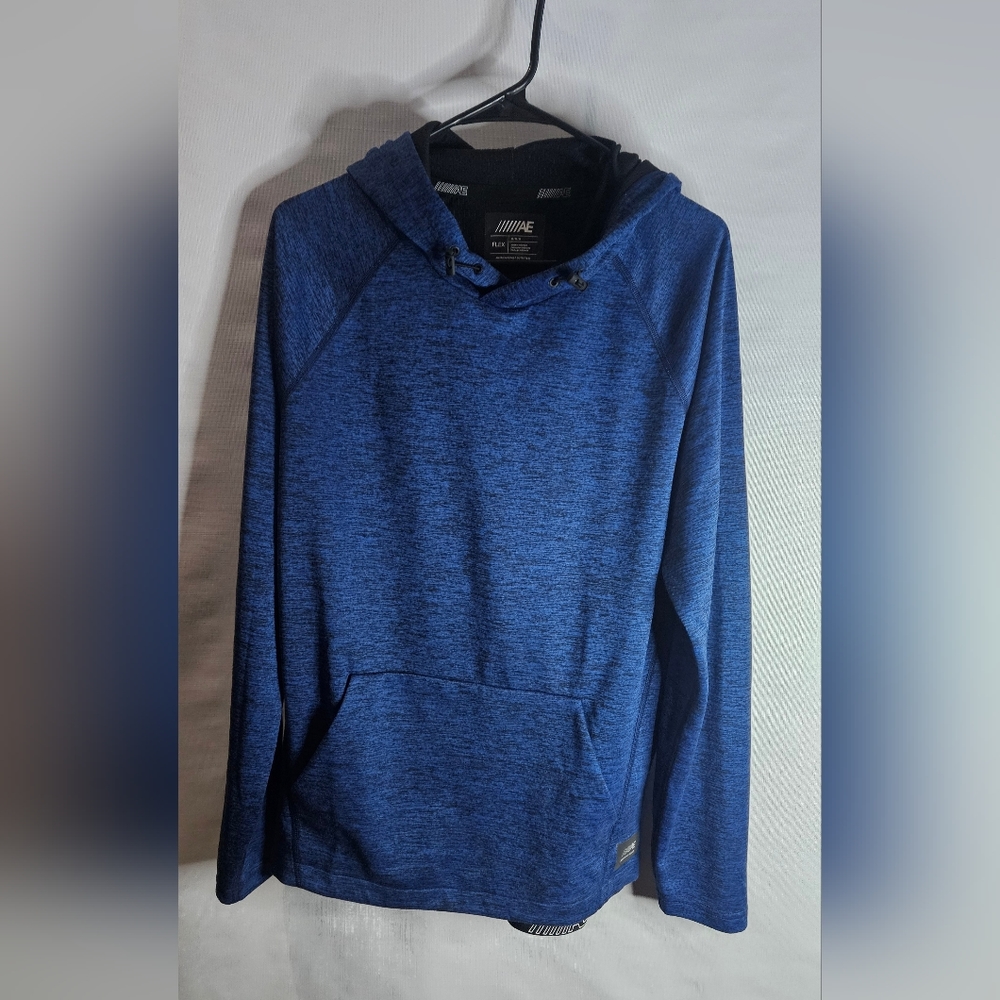 Long sleeve pullover hoodie